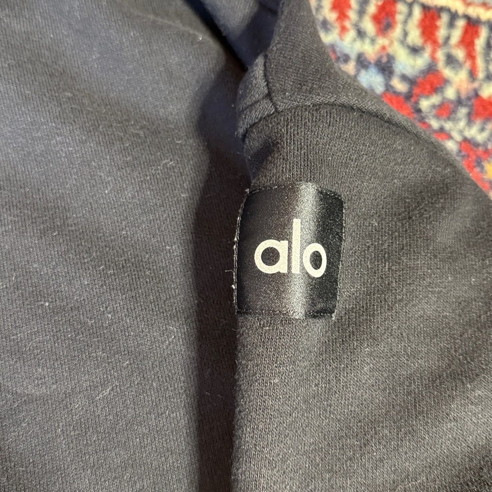 ALO Yoga Crew Neck Pullover - Size Small - Picture 3 of 6